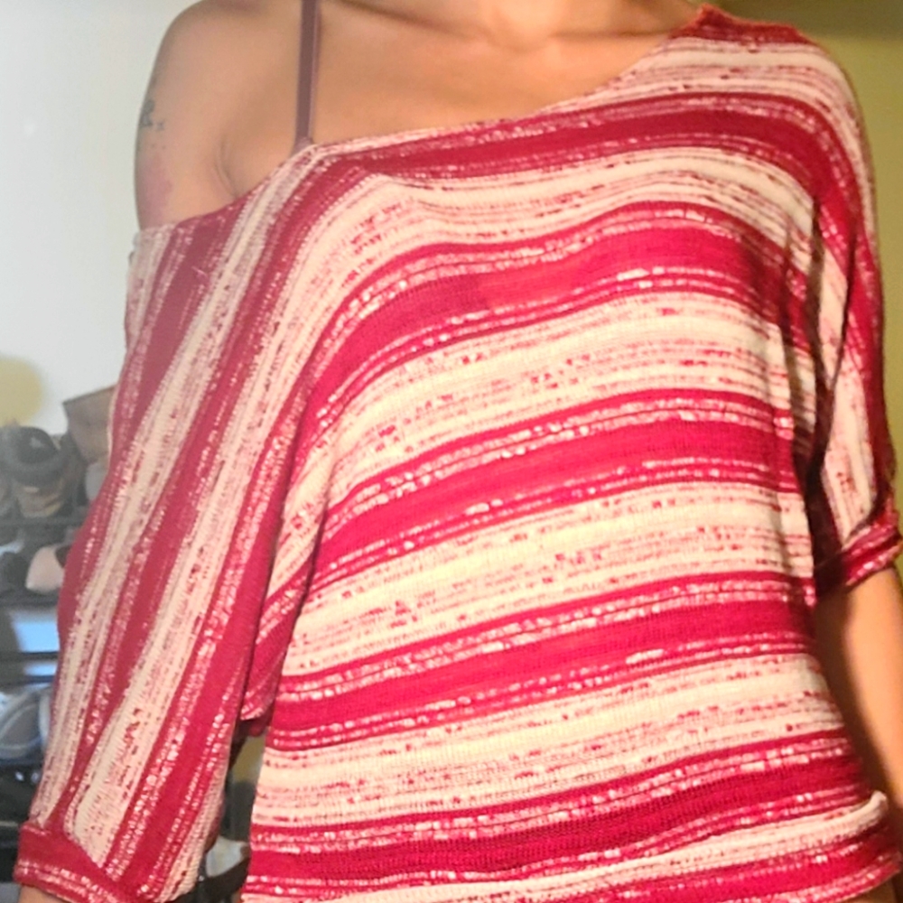 One shoulder top